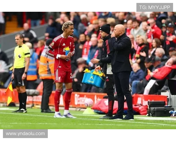 曼城主场迎战利物浦 双方激烈较量展开顶级对决