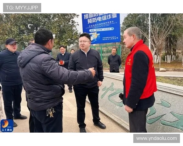 对话杨芳:谈足球生涯 对话杨芳:谈足球生涯
