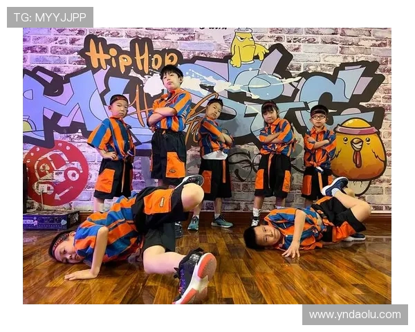 重庆街舞队团队协作的独特魅力与其他队伍的比较分析