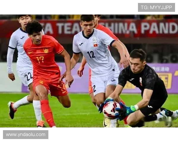 土伦杯国奥队迎战法国队全力争胜展现青春风采