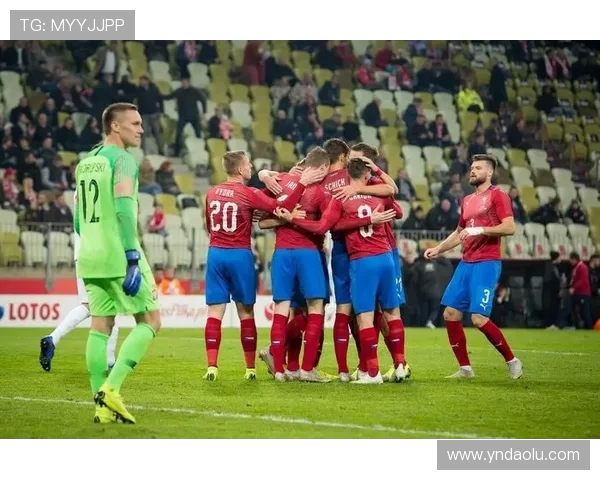 基辅迪纳与斯拉维亚激战正酣谁能在这场对决中笑到最后